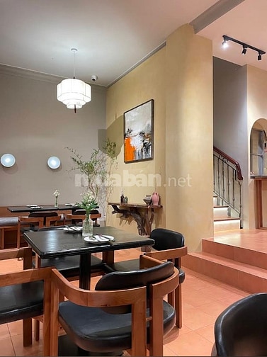 Sang nhượng nhà hàng cao cấp 10x18 căn góc KĐT Phú Mỹ Hưng - Quận 7