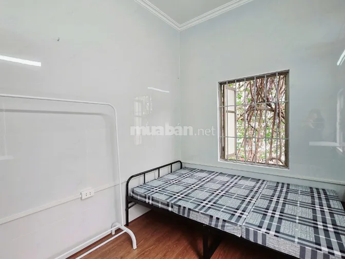 Cho thuê nhà 12m2 ngõ 106 Hoàng Quốc Việt
