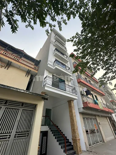 Chính chủ bán nhà ngõ 24 Võ Chí Công 40m2x7 tầng thang máy giá tốt