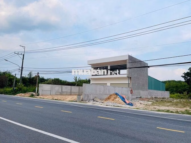 hơn 2 tỷ có ngay 300m2 đất Mặt tiền đường lộ giới 32m Sổ riêng Sau KCN