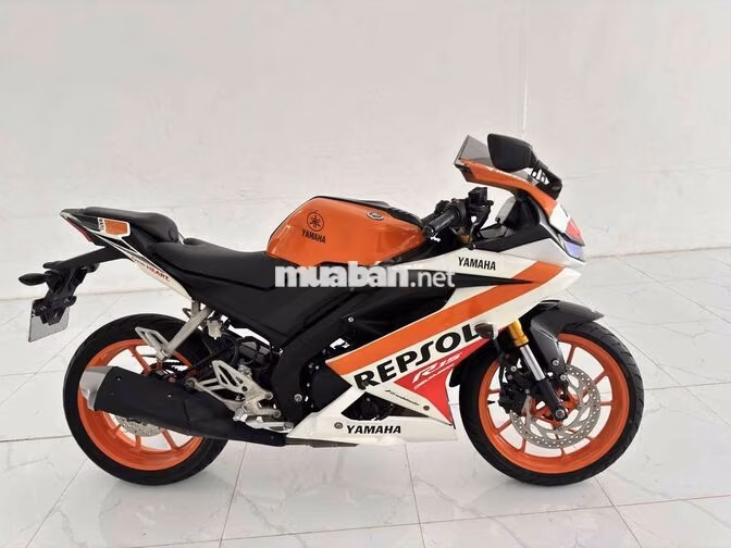 Yamaha R15 v3 8584 km Cam, trắng, đen Đã sử dụng