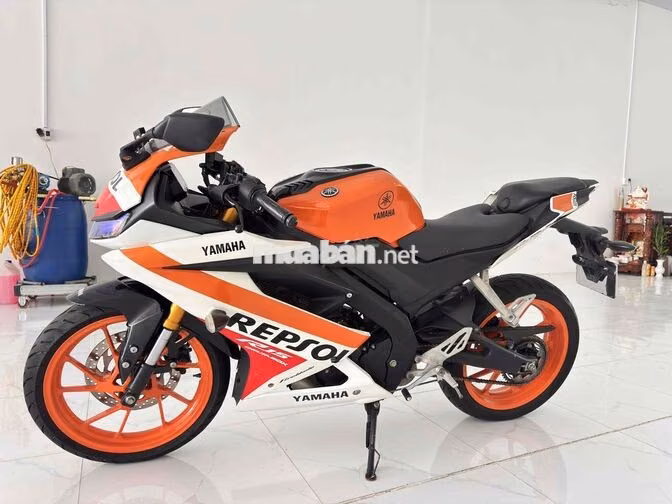 Yamaha R15 v3 8584 km Cam, trắng, đen Đã sử dụng