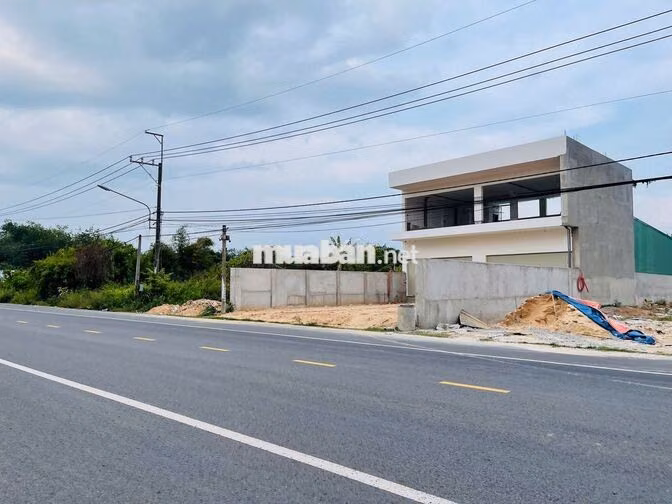 hơn 2 tỷ có ngay 300m2 đất Mặt tiền đường lộ giới 32m Sổ riêng Sau KCN