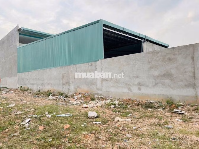 hơn 2 tỷ có ngay 300m2 đất Mặt tiền đường lộ giới 32m Sổ riêng Sau KCN