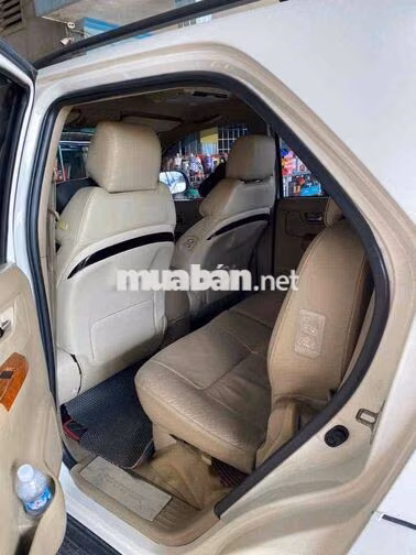Toyota Fortuner 2012 Trắng
