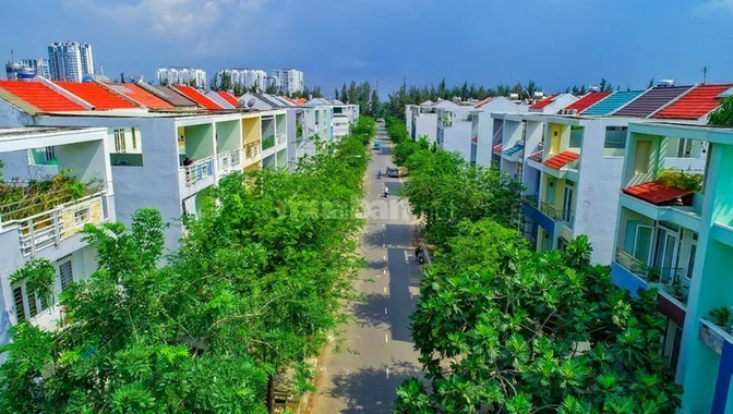 Bán đất lô góc 2 mặt tiền khu Sadeco Phước Kiển A 