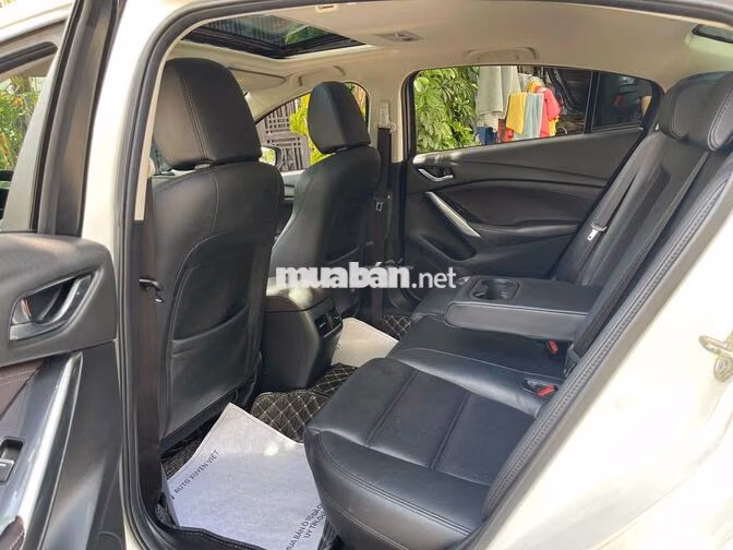 Mazda 6 2.0 Premium 2019 Trắng Tự động 25.000 km