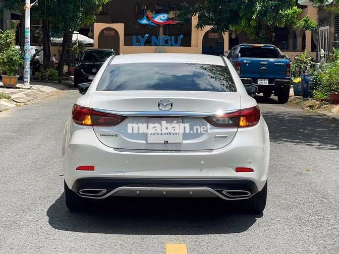 Mazda 6 2.0 Premium 2019 Trắng Tự động 25.000 km