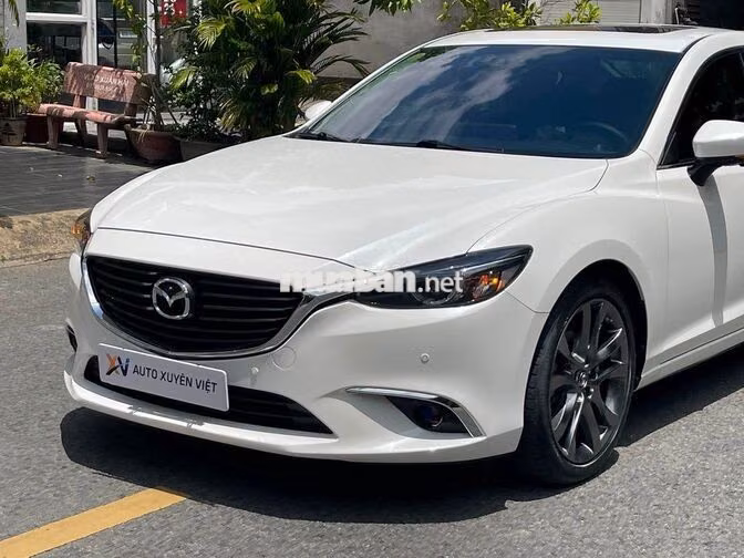 Mazda 6 2.0 Premium 2019 Trắng Tự động 25.000 km