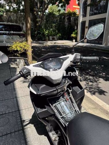 Yamaha NVX155 2017 biển số thành phố