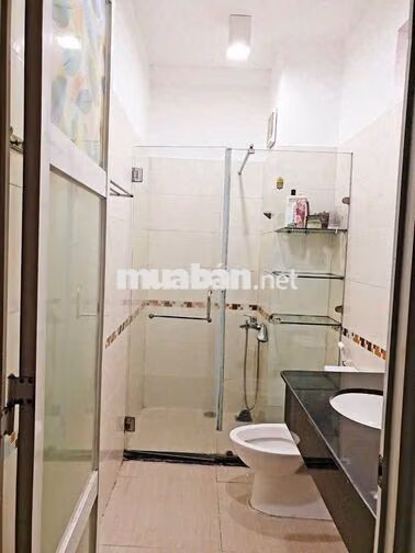 NHÀ  4PN SƠN SỬA MỚI GẦN THÀNH THÁI QUẬN 10