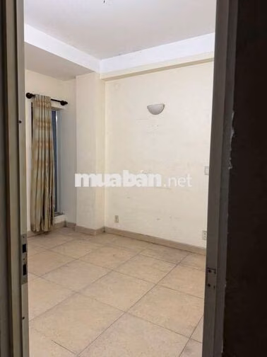 NHÀ  4PN SƠN SỬA MỚI GẦN THÀNH THÁI QUẬN 10