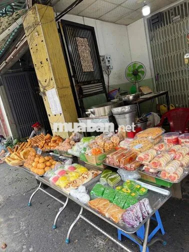 Tuyển nữ bán bánh 20-28t ca ngày Q4 30k/h