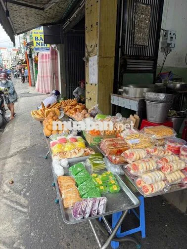 Tuyển nữ bán bánh 20-28t ca ngày Q4 30k/h