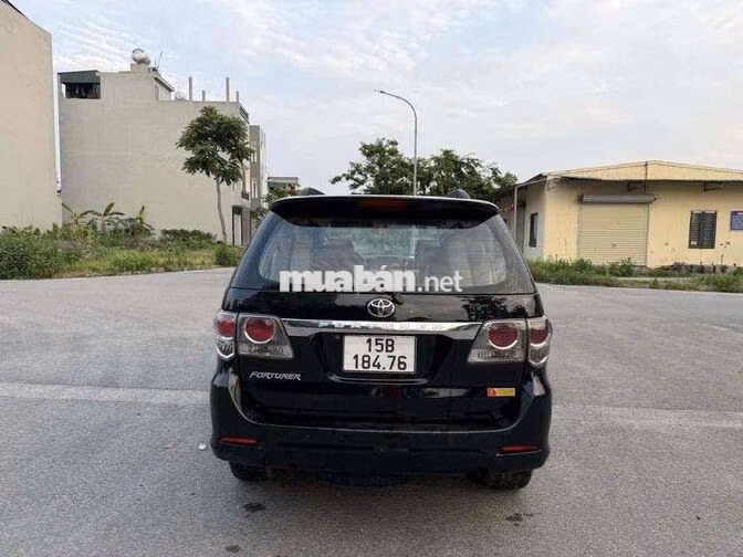 Toyota Fortuner 2014 Số sàn Đen