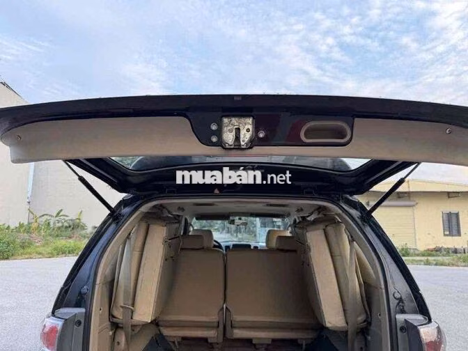 Toyota Fortuner 2014 Số sàn Đen