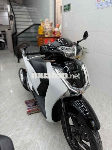 Honda SH 125i 2018 Trắng đen