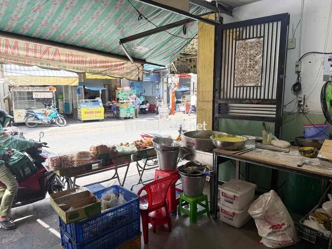 Tuyển nữ bán bánh 20-28t ca ngày Q4 30k/h