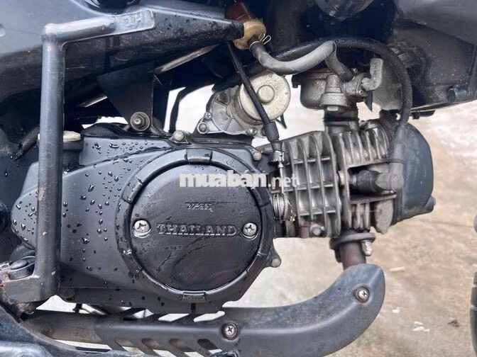 moto  -rất mới -máy êm ru