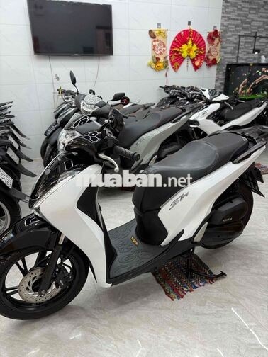 Honda SH 125i 2018 Trắng đen