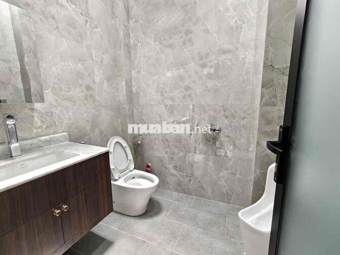 🏢 CHO THUÊ TÒA NHÀ MẶT TIỀN PHAN XÍCH LONG DT 10 X 18M PHÚ NHUẬN