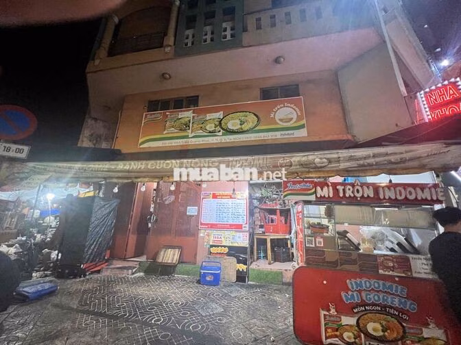 TUYỂN NHÂN VIÊN BÁN MÌ TRỘN