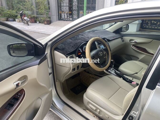 Toyota Corolla Altis 2.0V 2013 bản cao cấp số tđ