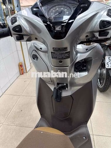 Honda Lead 2019 Bạc 9318 km Đã sử dụng