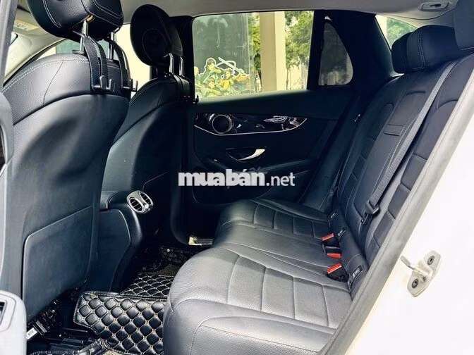 Mercedes-Benz GLC200 2022 Trắng