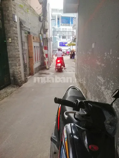 Cần bán căn nhà nhỏ, 2lầu, 1 sân thượng 
