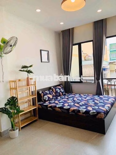 CHO THUÊ PHÒNG BAN CÔNG FULL NỘI THẤT GIÁ RẺ GẦN VĂN LANG CƠ SỞ 1 RẺ