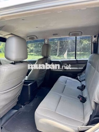 Mitsubishi Pajero V93 2007 Bạc Da