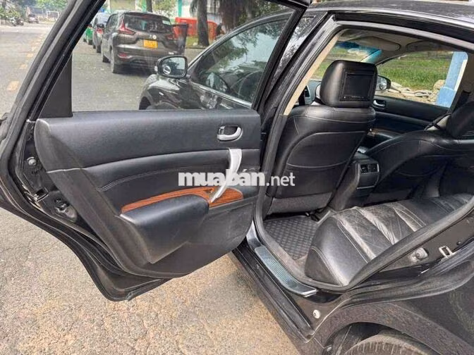 Nissan Teana 5 chỗ màu Đen  cop  xe gia dinh