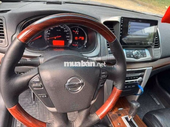 Nissan Teana 5 chỗ màu Đen  cop  xe gia dinh