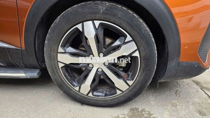 Peugeot 3008 2022 Allure 1.6 Turbo,màu cam,6v.km