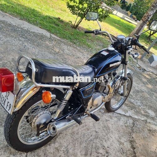 Suzuki GN 125 Đen