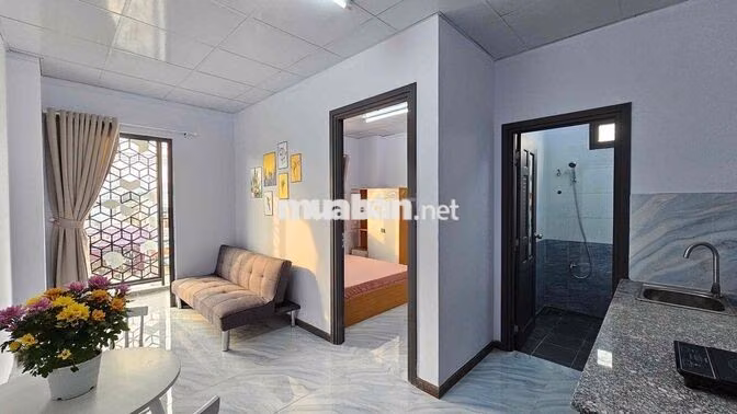 1PN BAN CÔNG TÁCH BẾP THANG MÁY DẠNG CHDV TRÊN TRỤC QL50 - gần UEH N