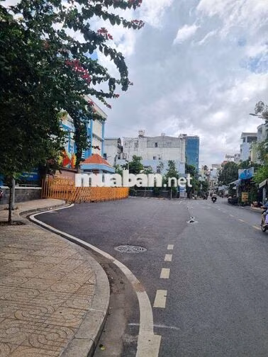 Hạ giá 27tỷ còn 24tỷ MT 99 chấn hưng 