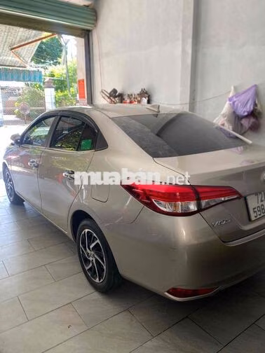 Toyota Vios 2022 Số tự động Vàng cát