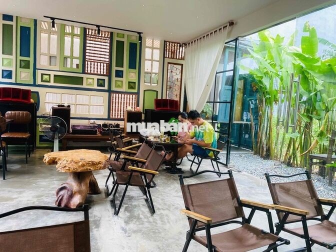tuyển nhân viên phục vụ