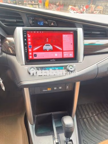 Toyota Innova 2.0G 2018 Số tự động, màu đồng