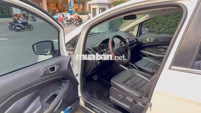 Ford Ecosport Titanium 2018 Trắng 36.000 km
