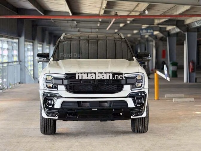 Ford Everest Platinum Máy Xăng 2.3L 300 mã lực