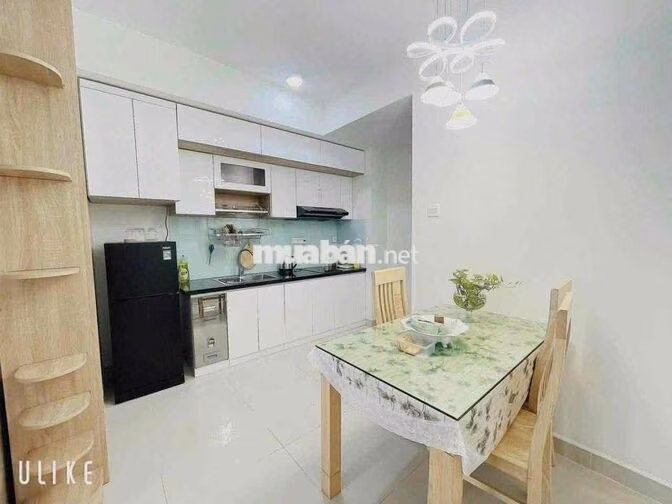 Căn góc 1PN view hồ bơi chil chil, đầy đủ công năng cho gia đình ít ng