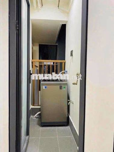 Căn góc 1PN view hồ bơi chil chil, đầy đủ công năng cho gia đình ít ng