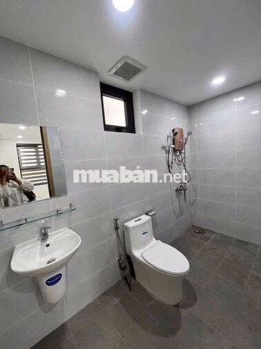 CẦN CHO THUÊ CĂN GÓC LỚN NHẤT VIEW ĐẸP CHUNG CƯ PHÚ MỸ C2