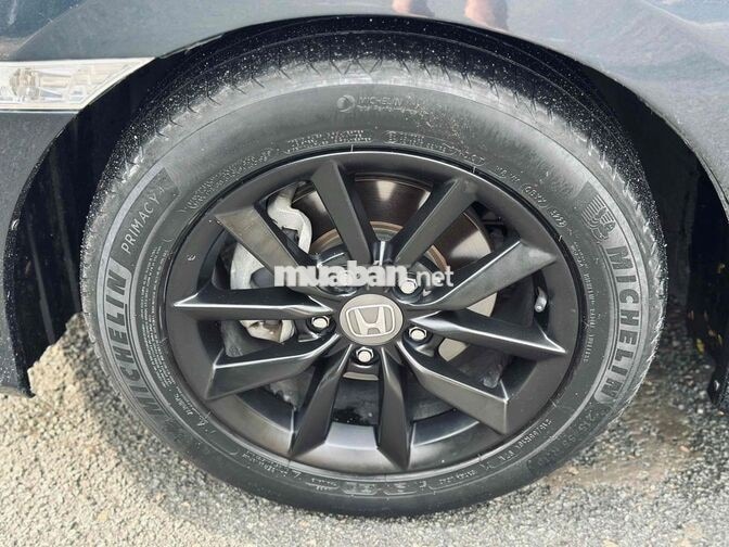 Honda Civic 1.8G 2020 Xanh đen 93000 km
