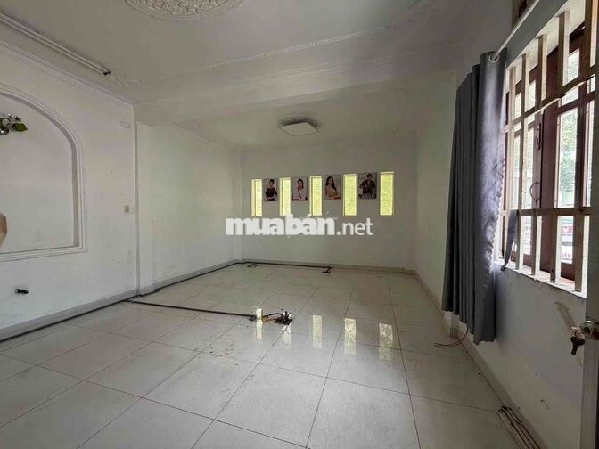 Cho thuê mặt bằng phố thời trang Yersin, thành phố Thủ Dầu Một.