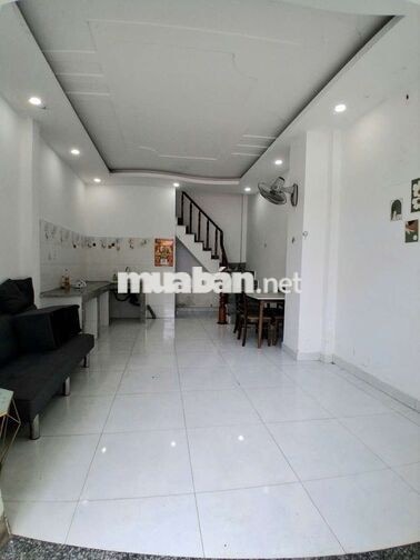 Cho thuê nhà liền kề Chánh Mỹ, gần phố đi bộ Bạch Đằng, giá 5 triệu