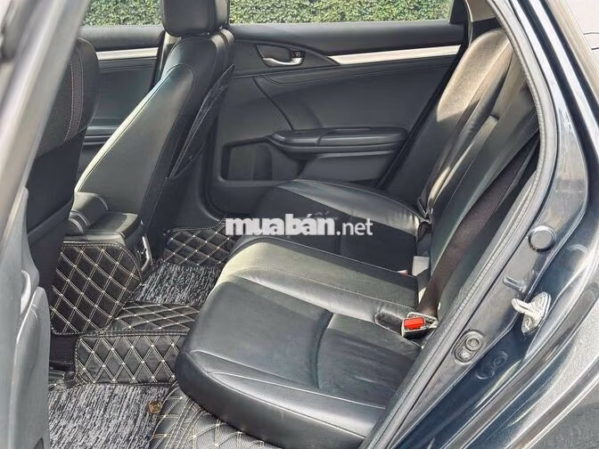 Honda Civic 1.8G 2020 Xanh đen 93000 km